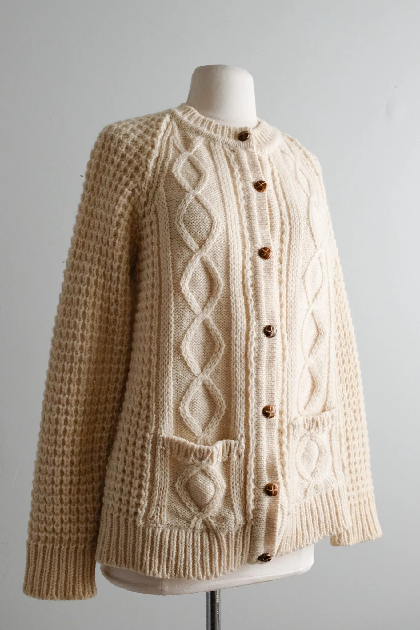 Adorable 1970's  Cable Knit Cream Aran Wool Cardigan Sweater / Sz M