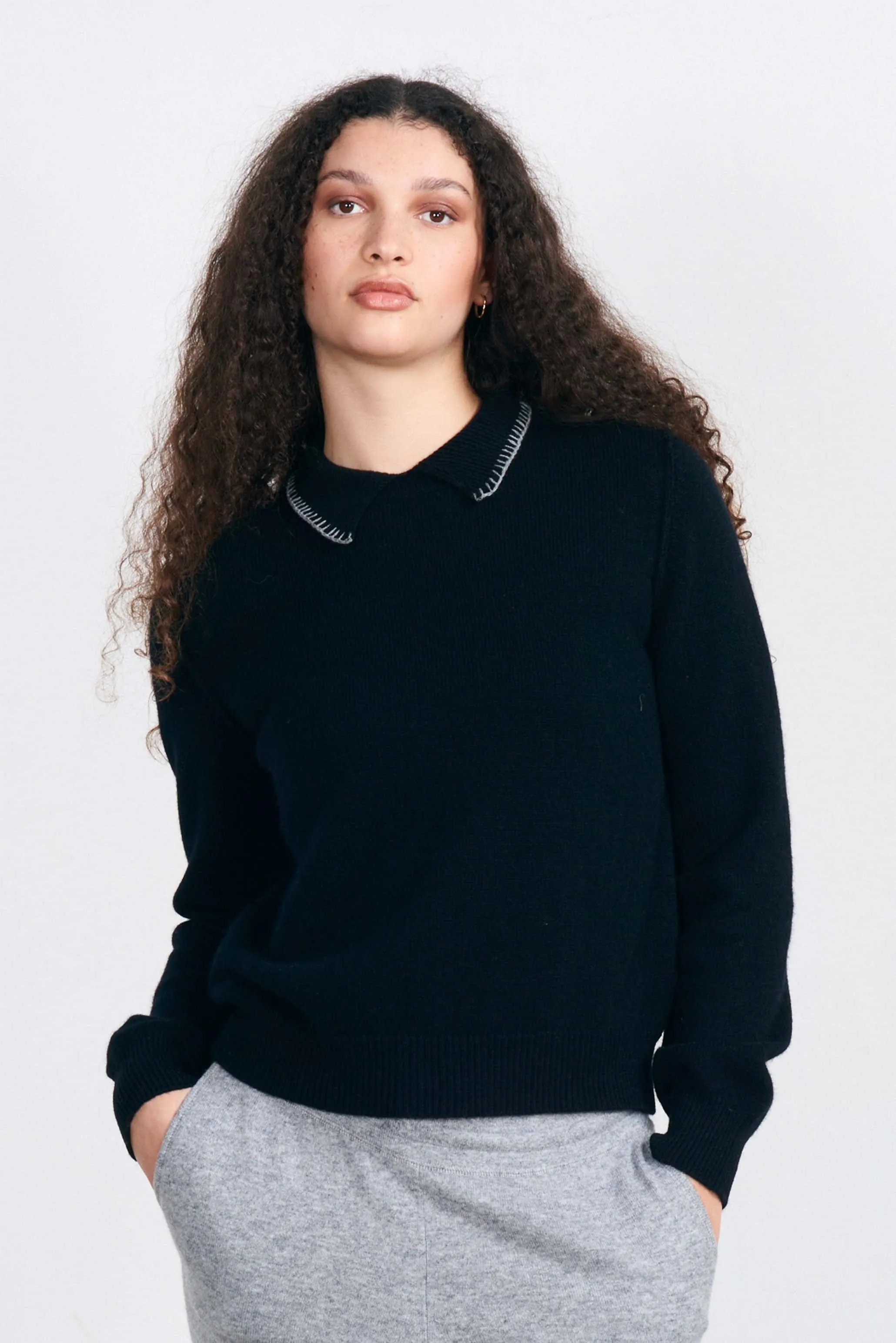 Cashmere Blanket Stitch Collar in Black