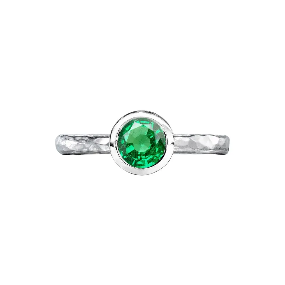 Hammered Twinkle Ring Garnet, Size M - Silver - TWR26-S-GG-M