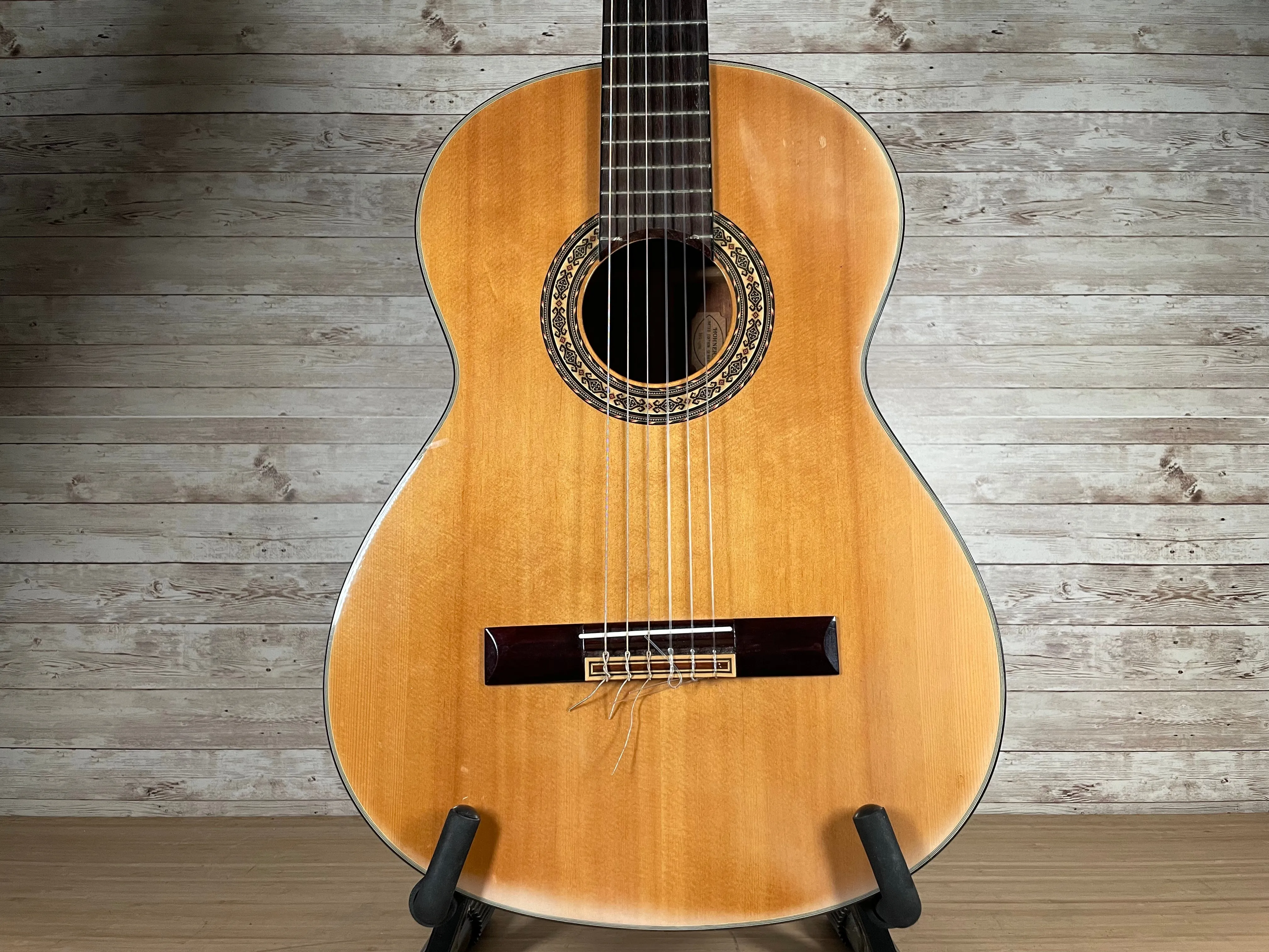 Hohner MIK HG-200 Classical Guitar Used