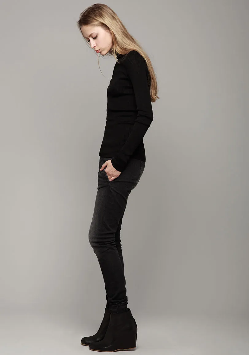 Knit Rib Turtleneck