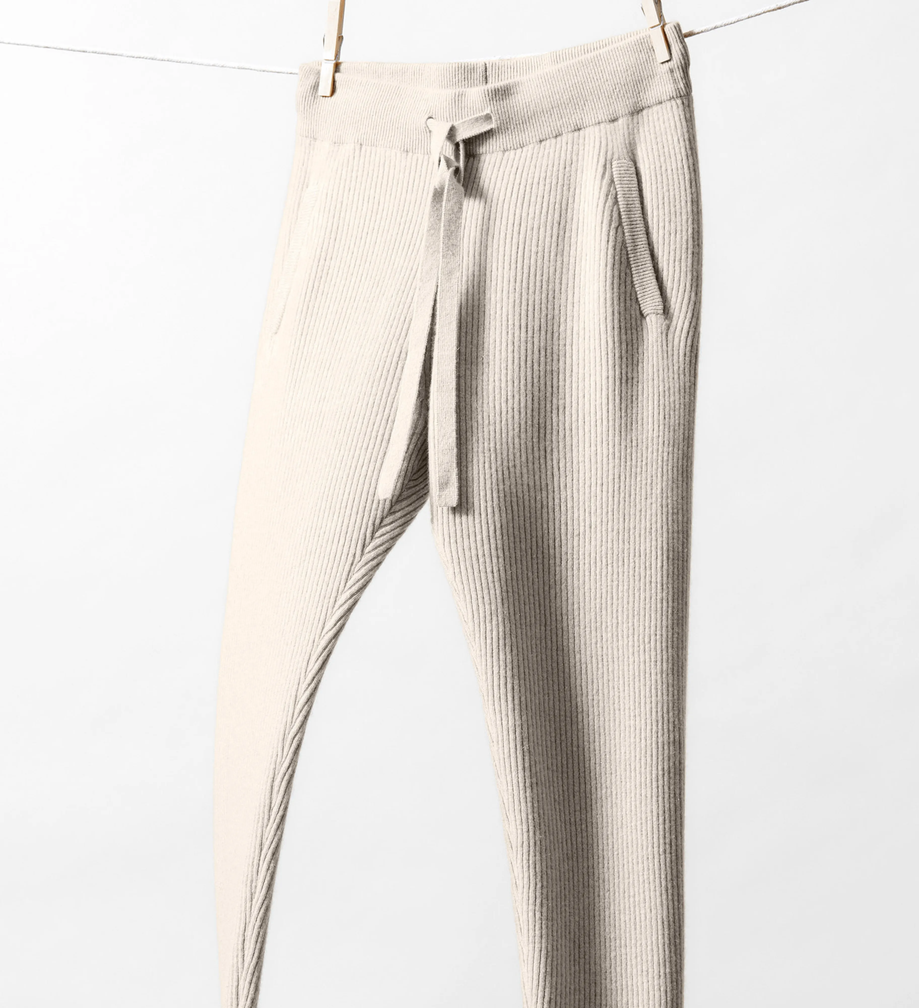 The Ribbed Cashmere Pants